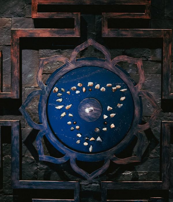 Geometric circles symbolizing core stability and spiritual peace